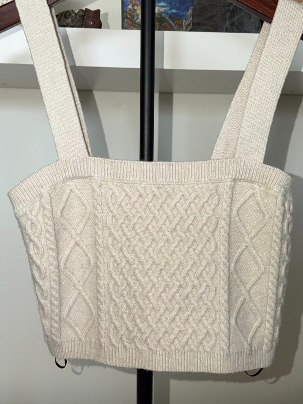 H&M Cream Sweater Crop Tank – Size Small – Y2K